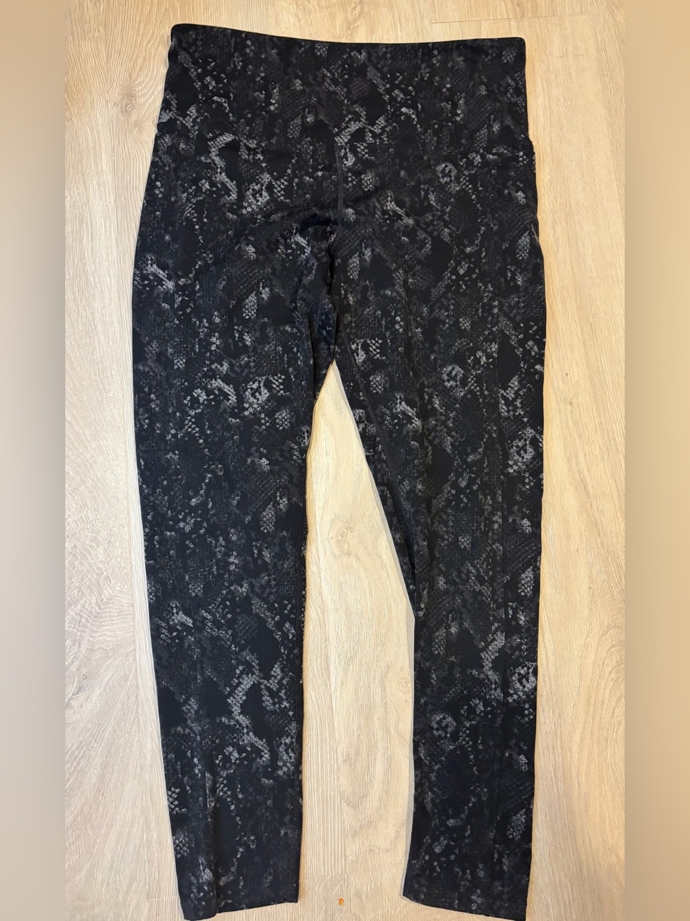 Tuff Athletics Black Snake-Print Leggings - Size XL